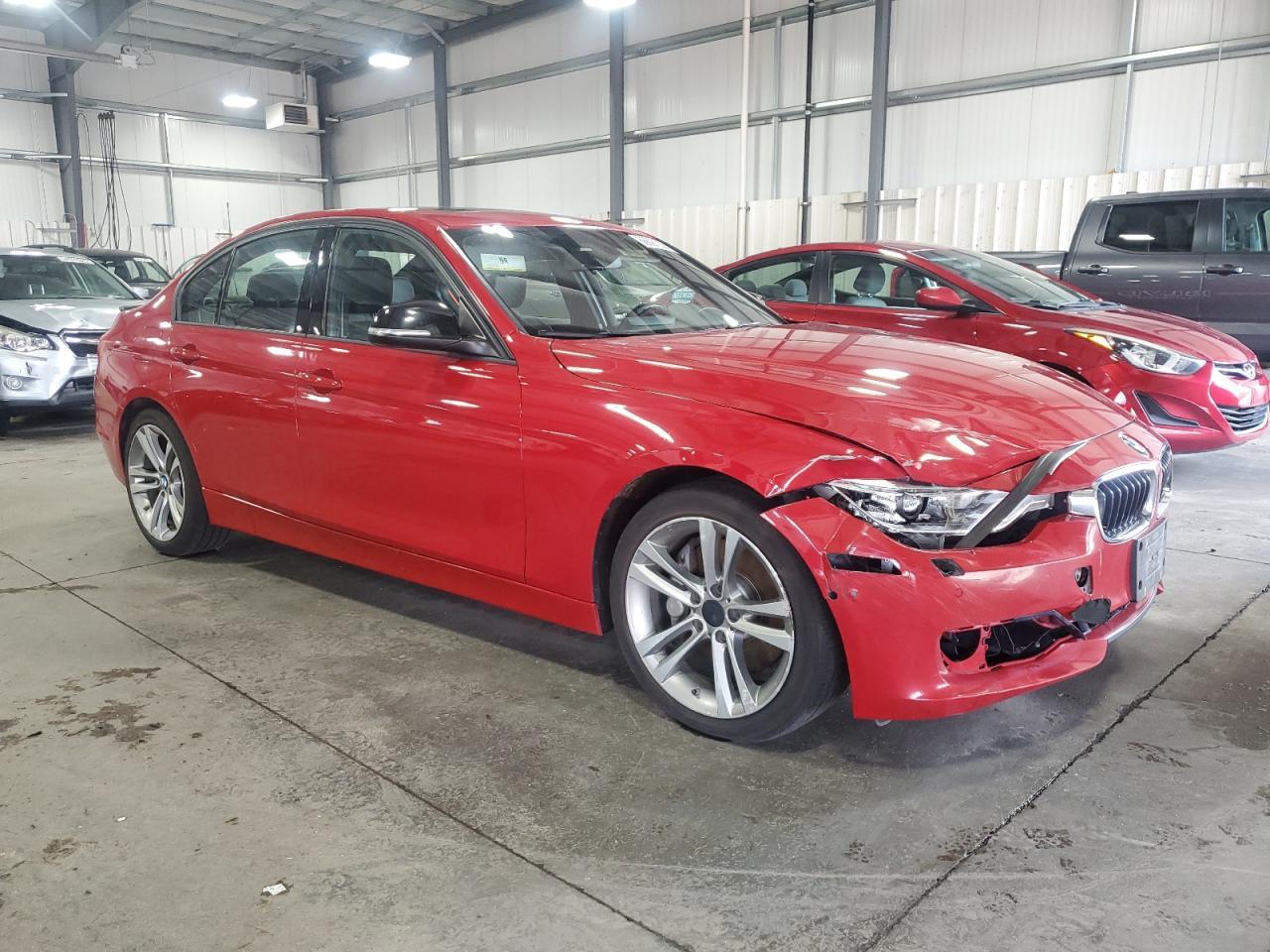 2013 BMW 335 Xi - Фото 4