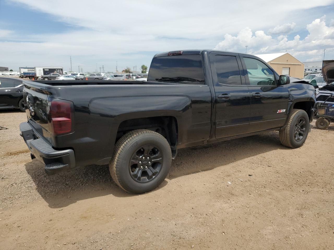 2017 Chevrolet Silverado K1500 Lt - Image 3