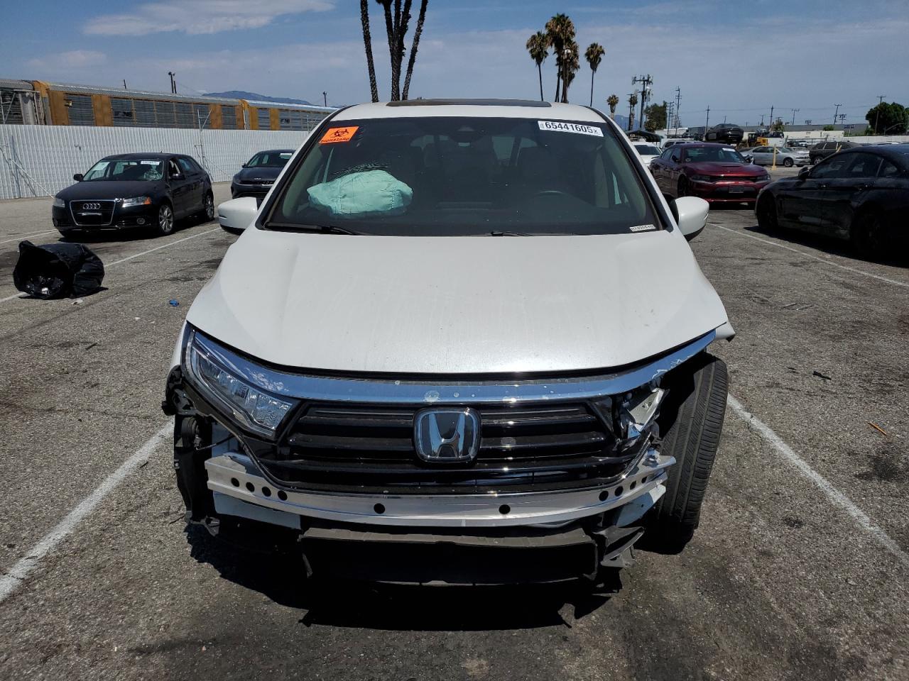 2024 Honda Odyssey Touring - Фото 5