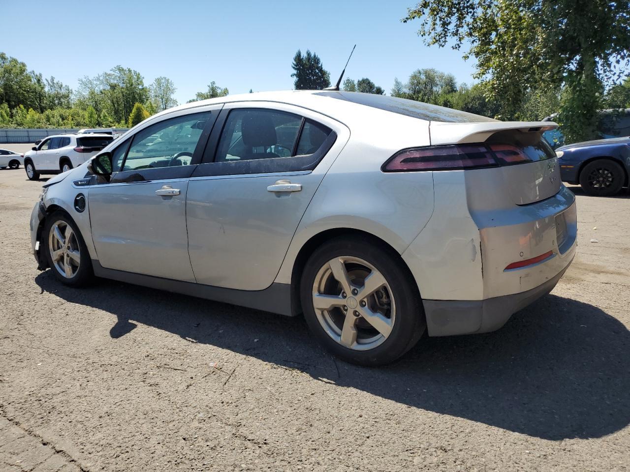 2013 Chevrolet Volt - Фото 2