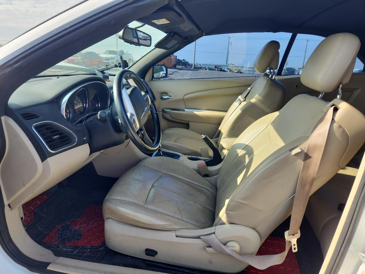 2012 Chrysler 200 Limited - Image 7