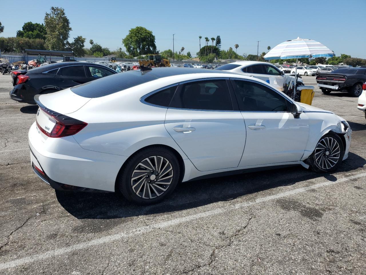 2021 Hyundai Sonata Hybrid - Фото 3