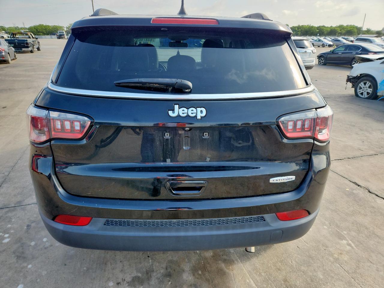 2019 Jeep Compass Latitude - Image 6