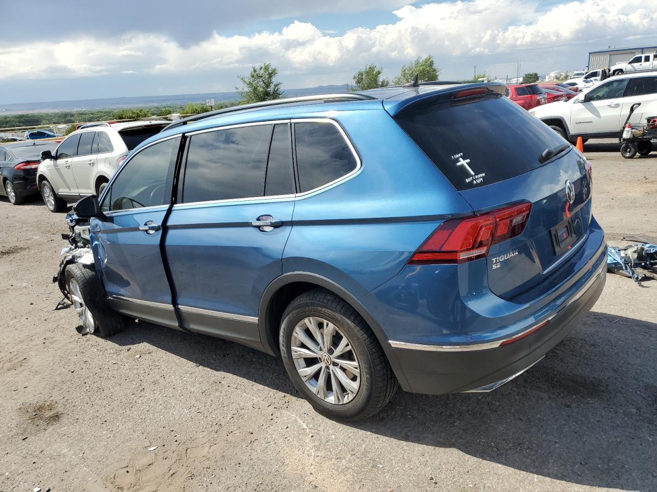 2018 Volkswagen Tiguan Se - Фото 2