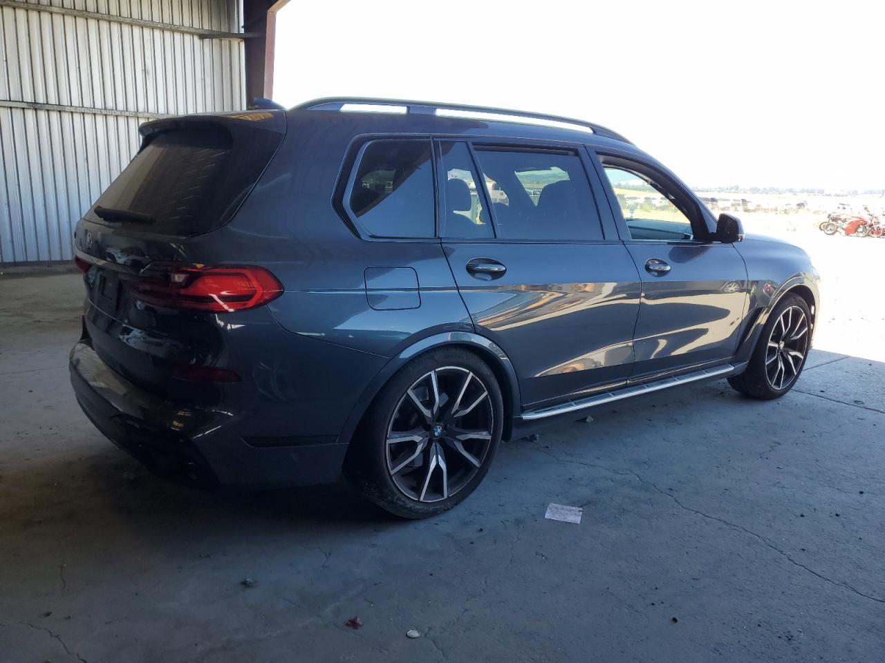 2020 BMW X7 xDrive40I - Фото 3