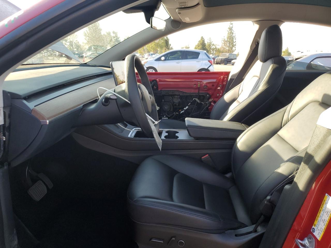 2023 Tesla Model Y - Фото 7