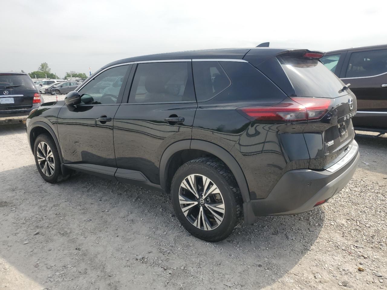 2021 Nissan Rogue Sv - Фото 2