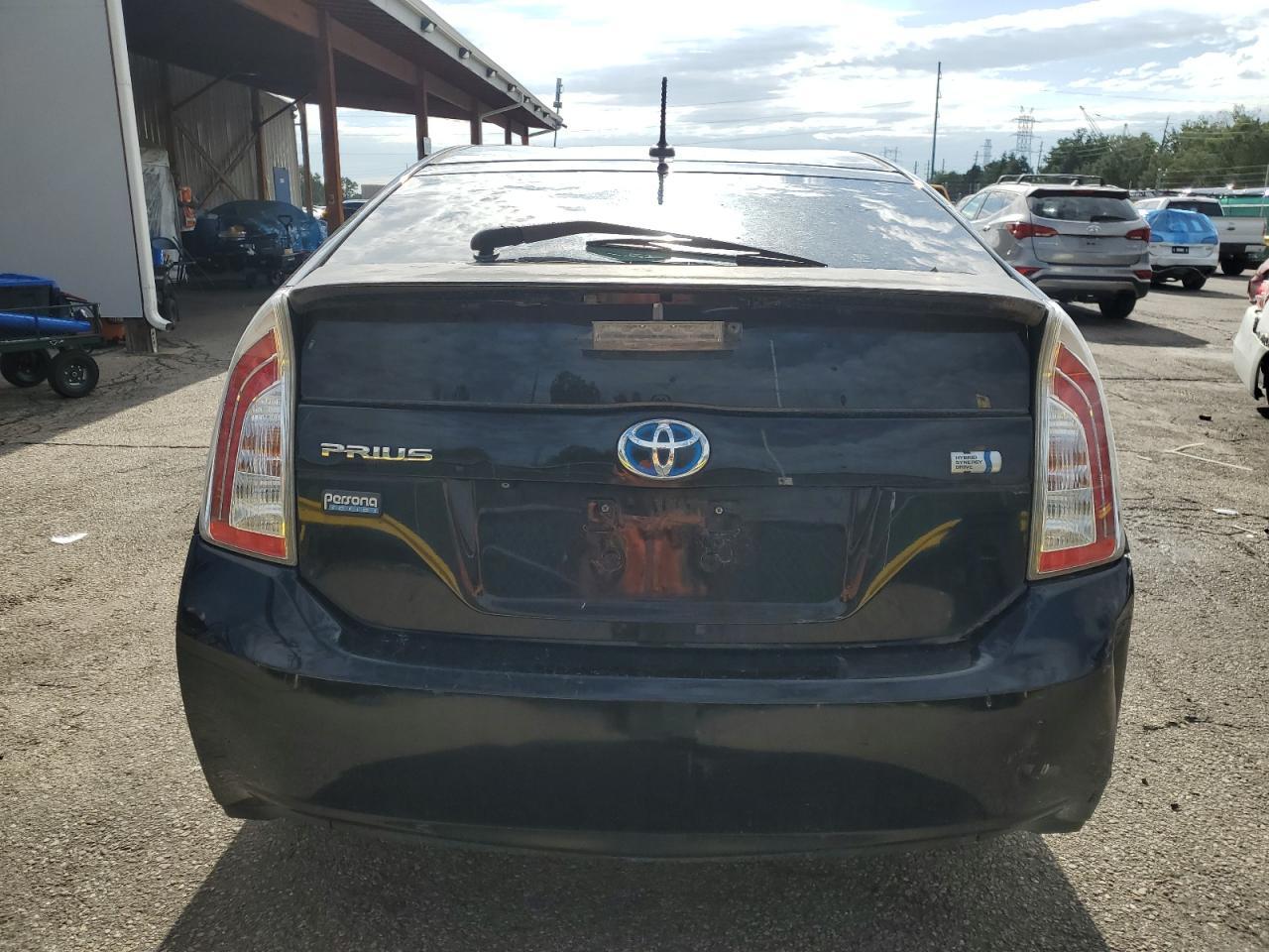 2013 Toyota Prius - Фото 6