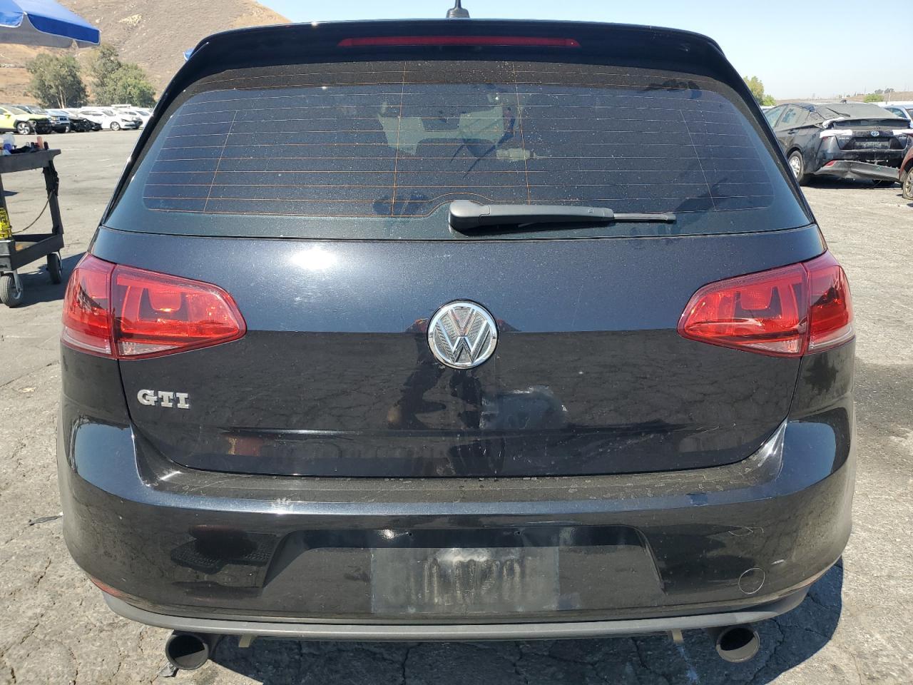 2016 Volkswagen Gti S/Se - Image 6