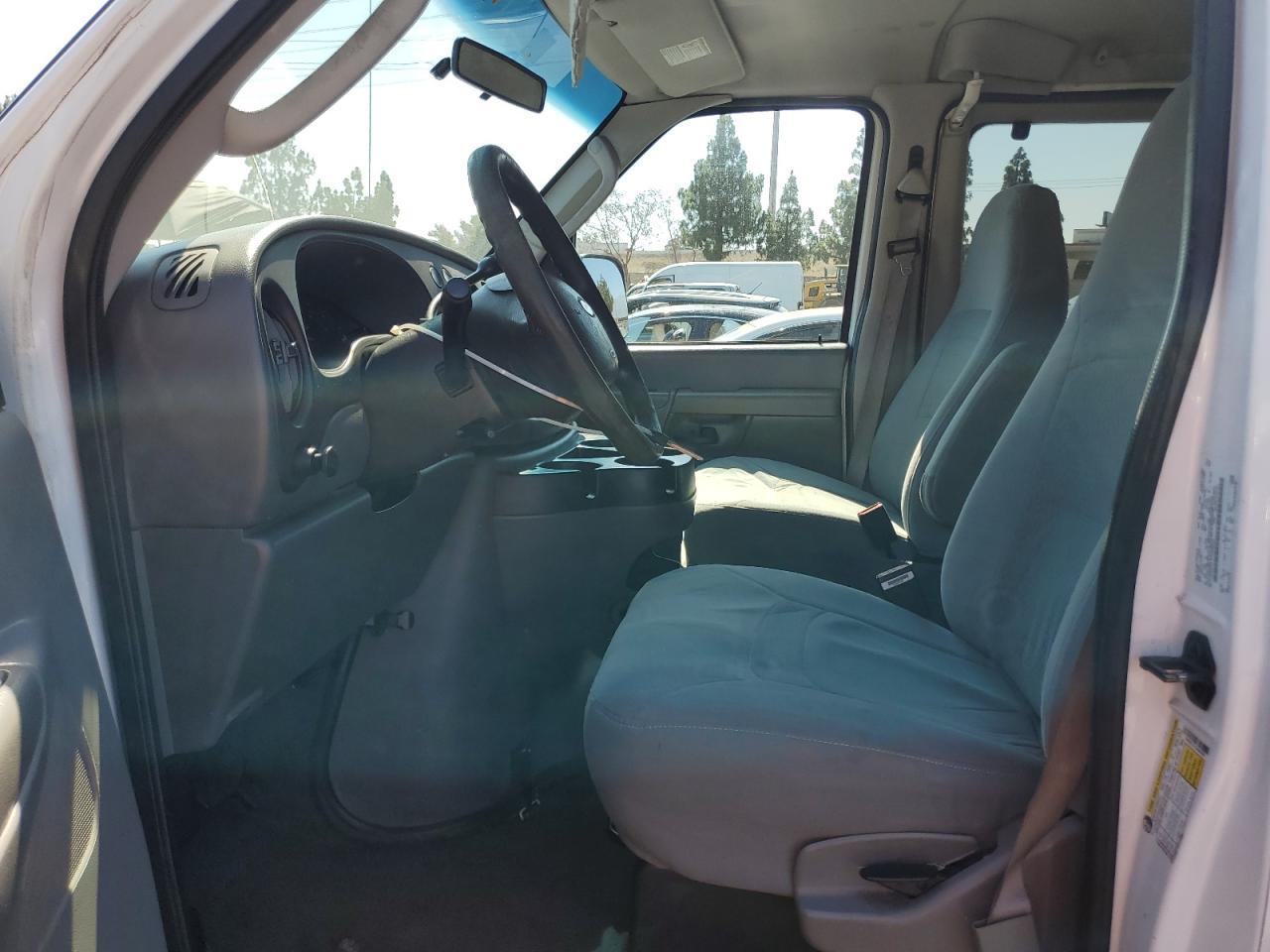 2007 Ford Econoline E350 Super Duty Wagon - Фото 7