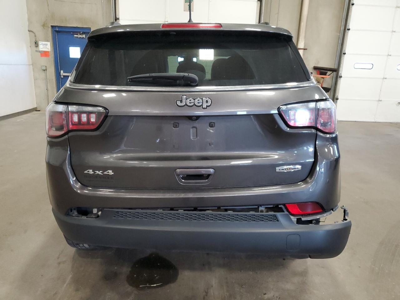2018 Jeep Compass Latitude - Фото 6