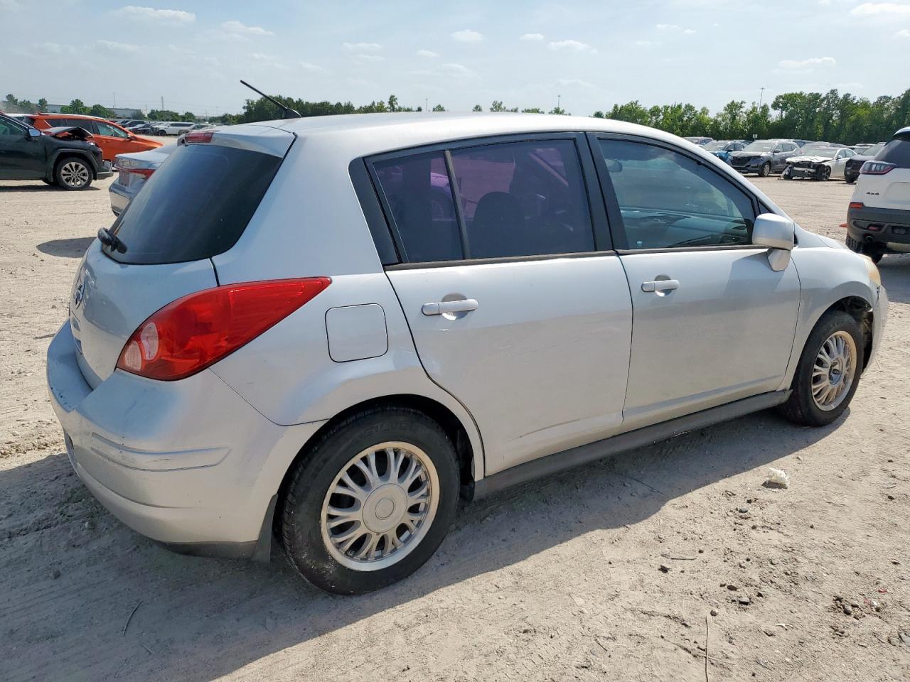 2008 Nissan Versa S - Image 3