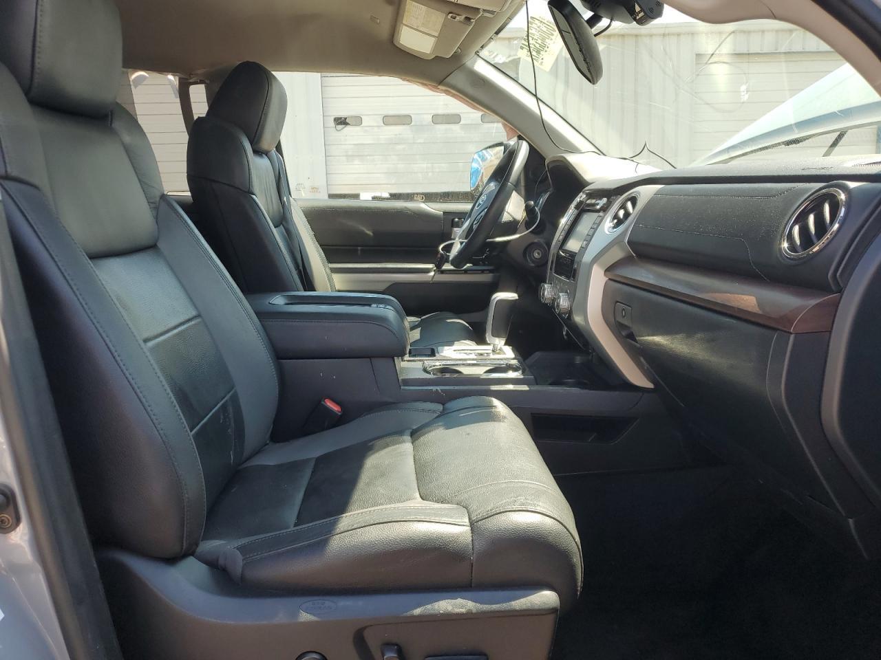 2019 Toyota Tundra Crewmax Limited - Фото 7