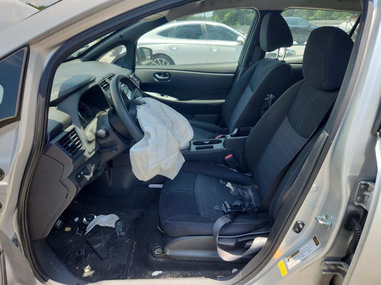 2018 Nissan Leaf S - Фото 7