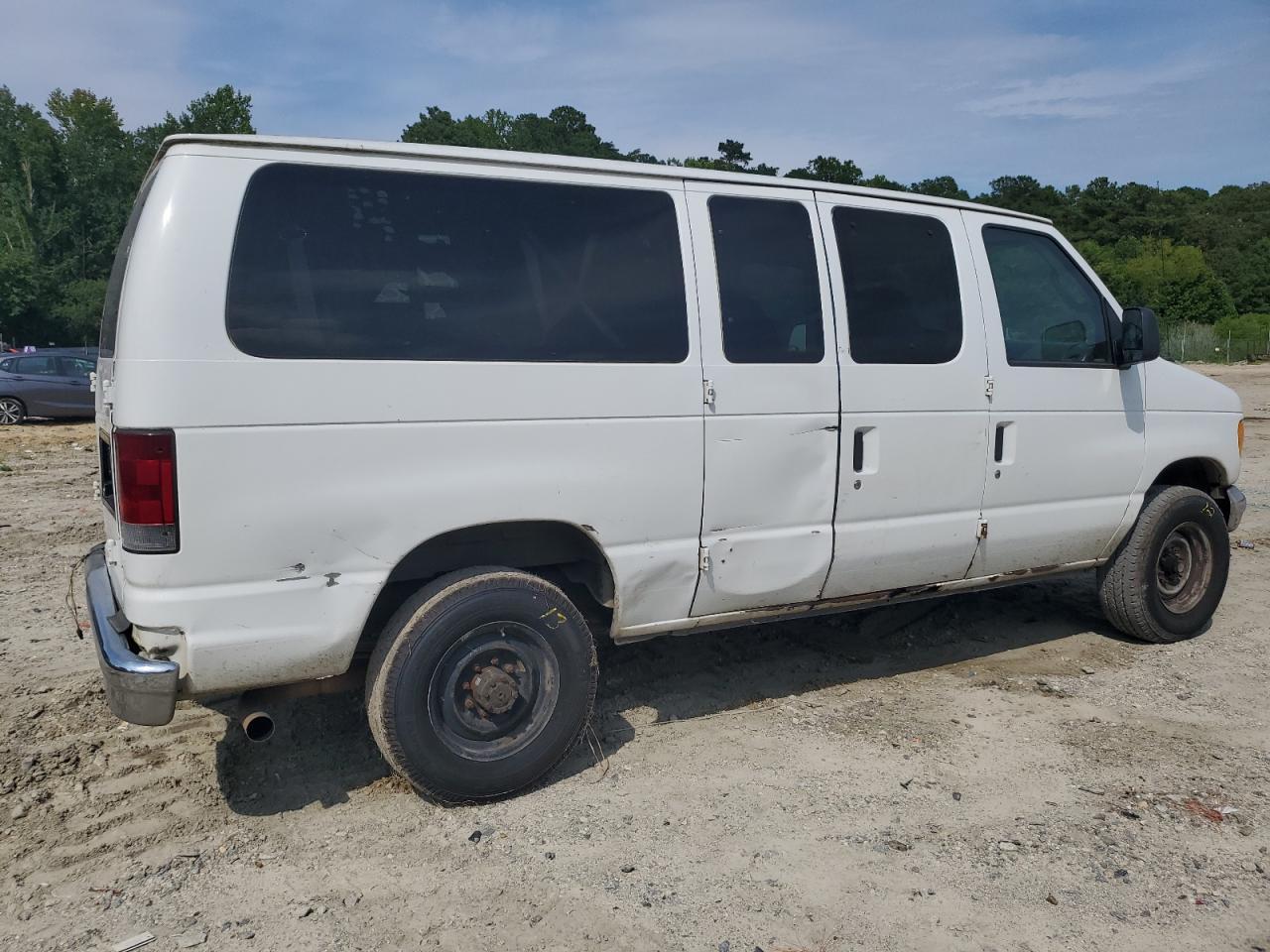 2007 Ford Econoline E350 Super Duty Wagon - Фото 3