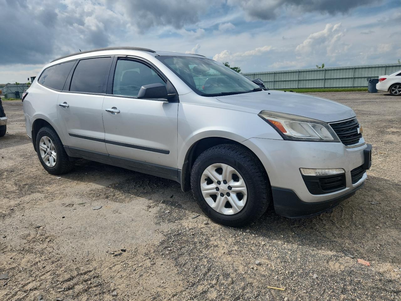 2013 Chevrolet Traverse Ls - Image 4