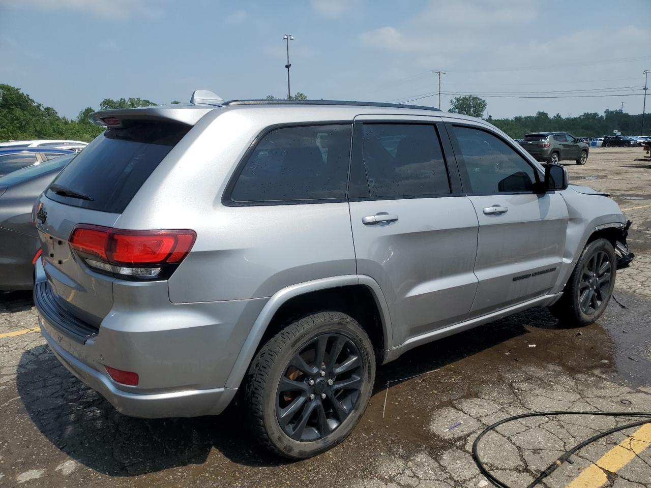 2019 Jeep Grand Cherokee Laredo - Фото 3