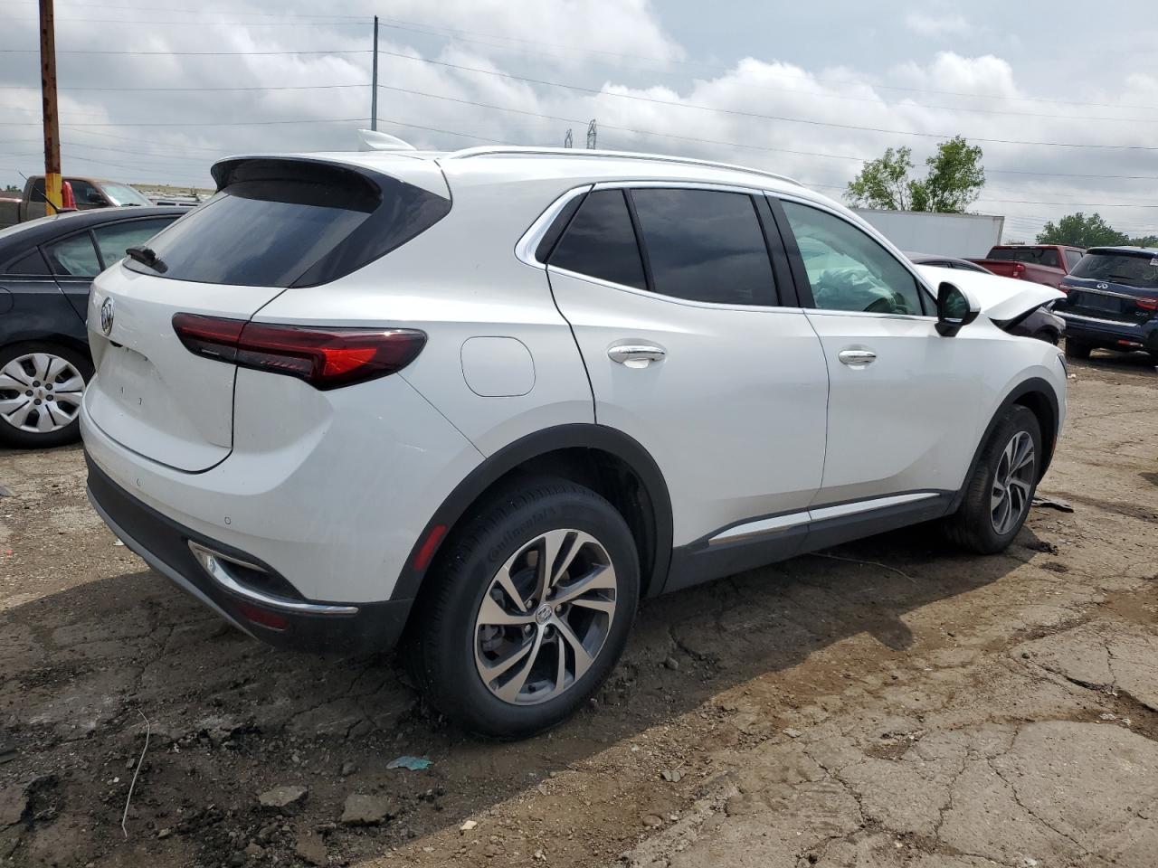 2023 Buick Envision Essence - Image 3
