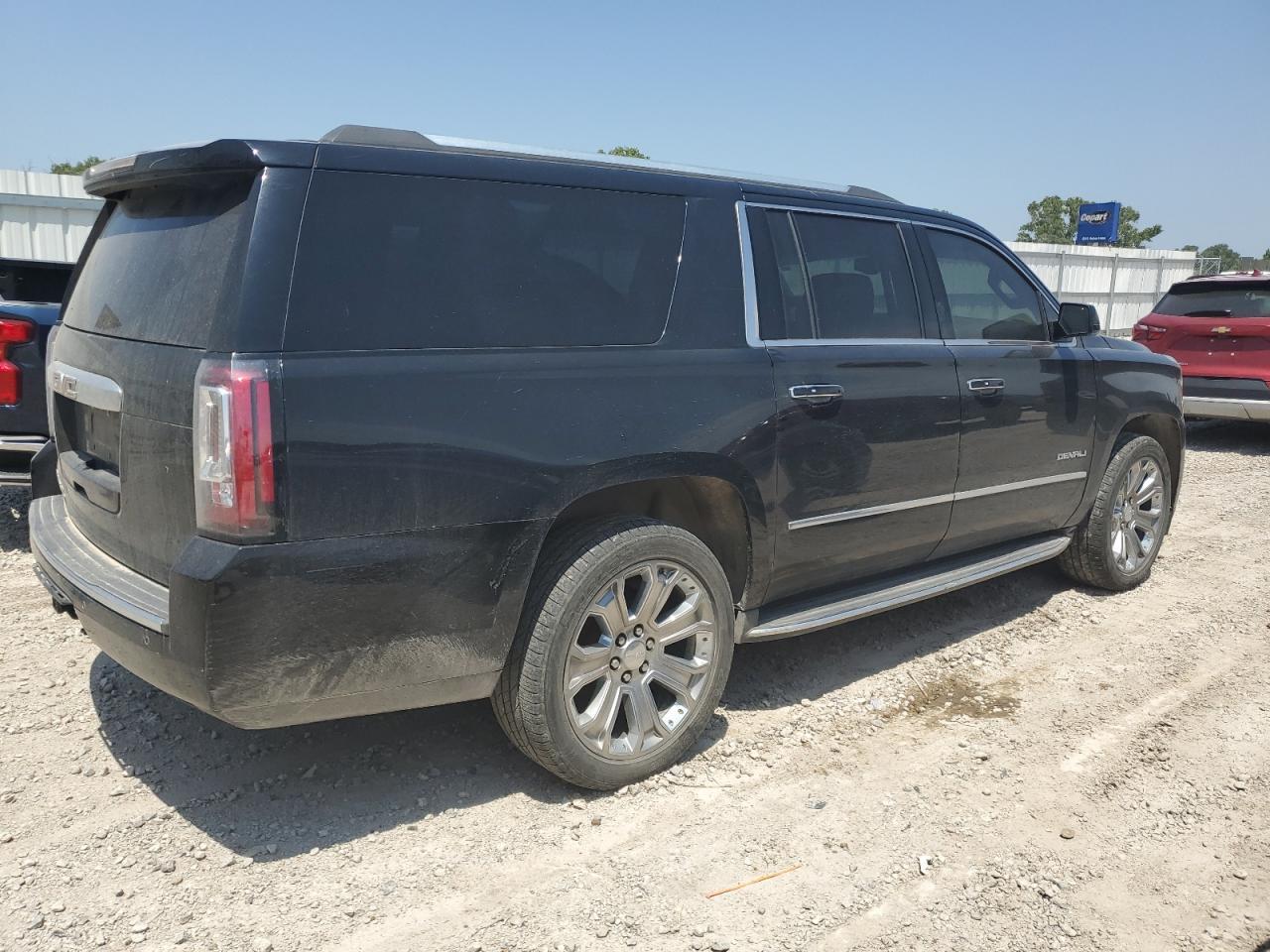 2016 GMC Yukon Xl Denali - Image 3