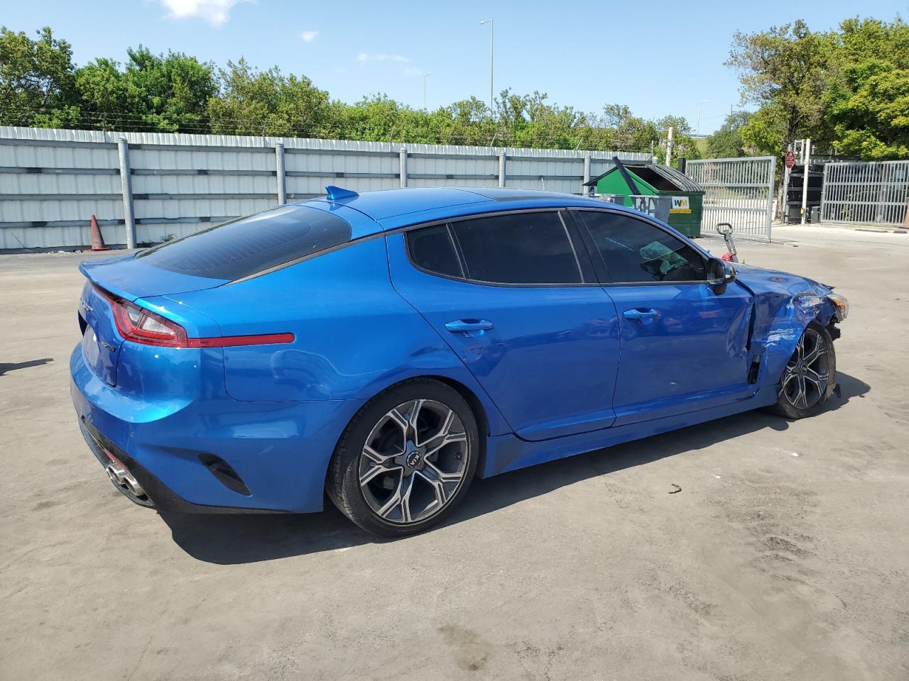 2021 Kia Stinger - Фото 3