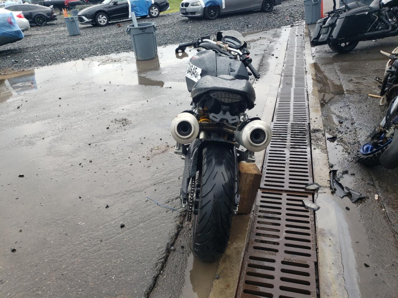 2012 Ducati Monster 696 - Фото 4