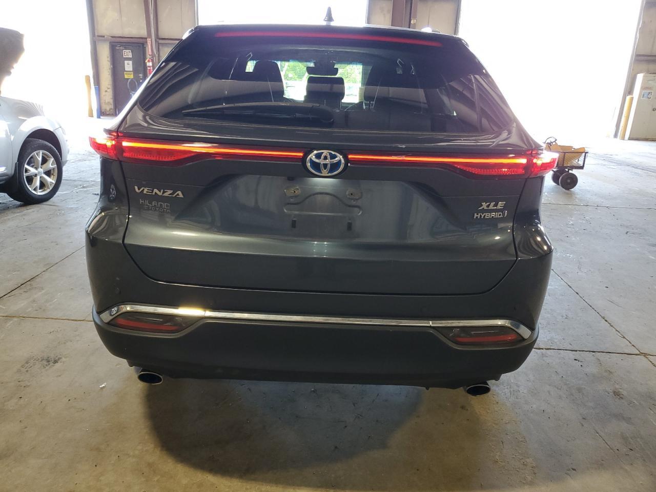 2021 Toyota Venza Le - Фото 6