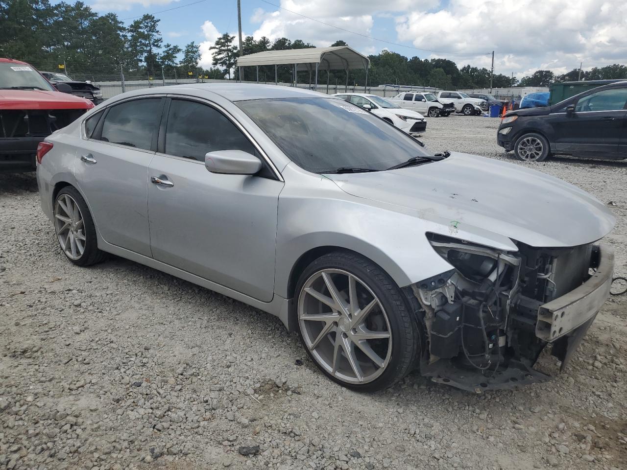 2016 Nissan Altima 2.5 - Image 4