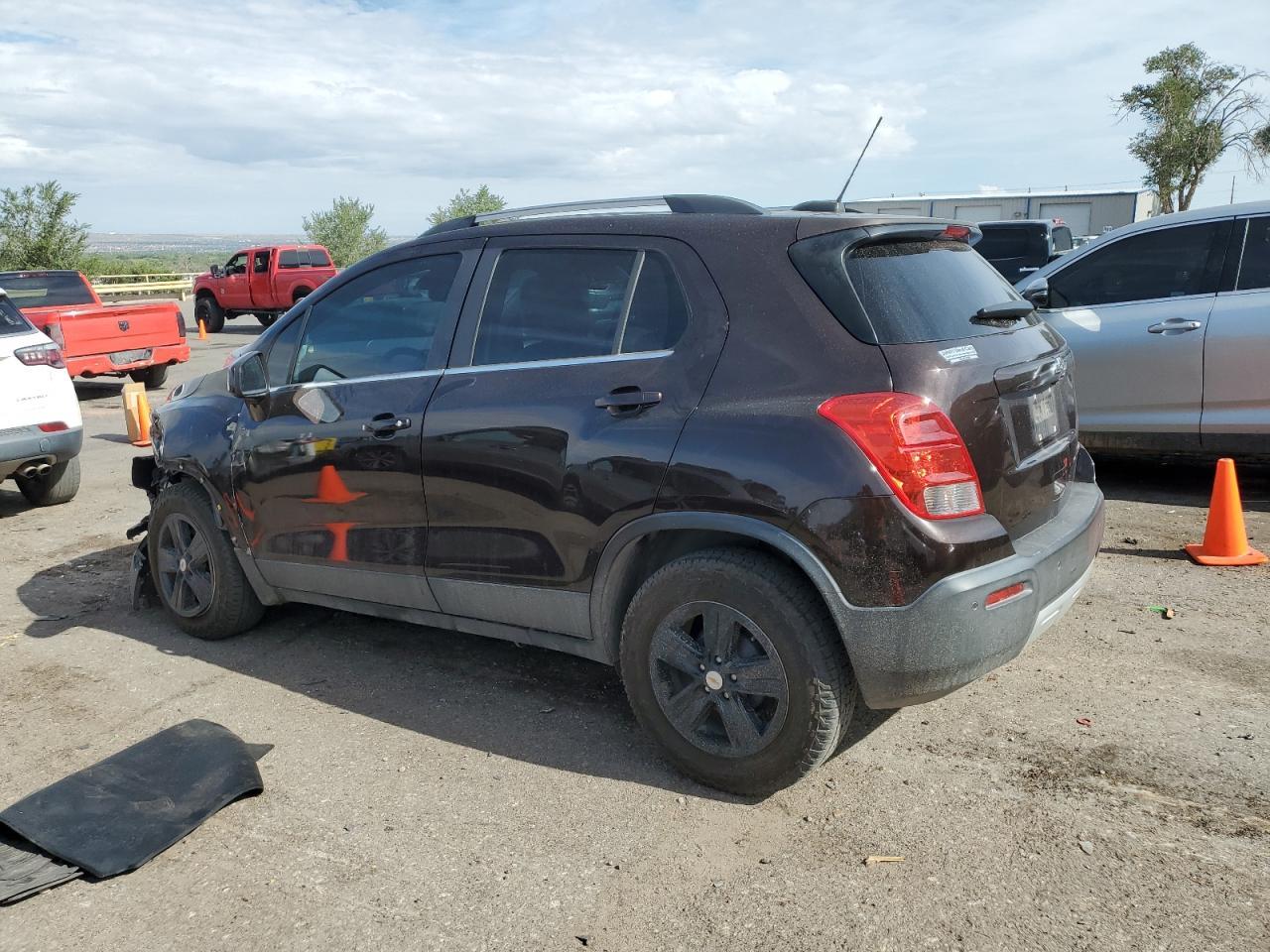 2015 Chev Trax - Фото 2