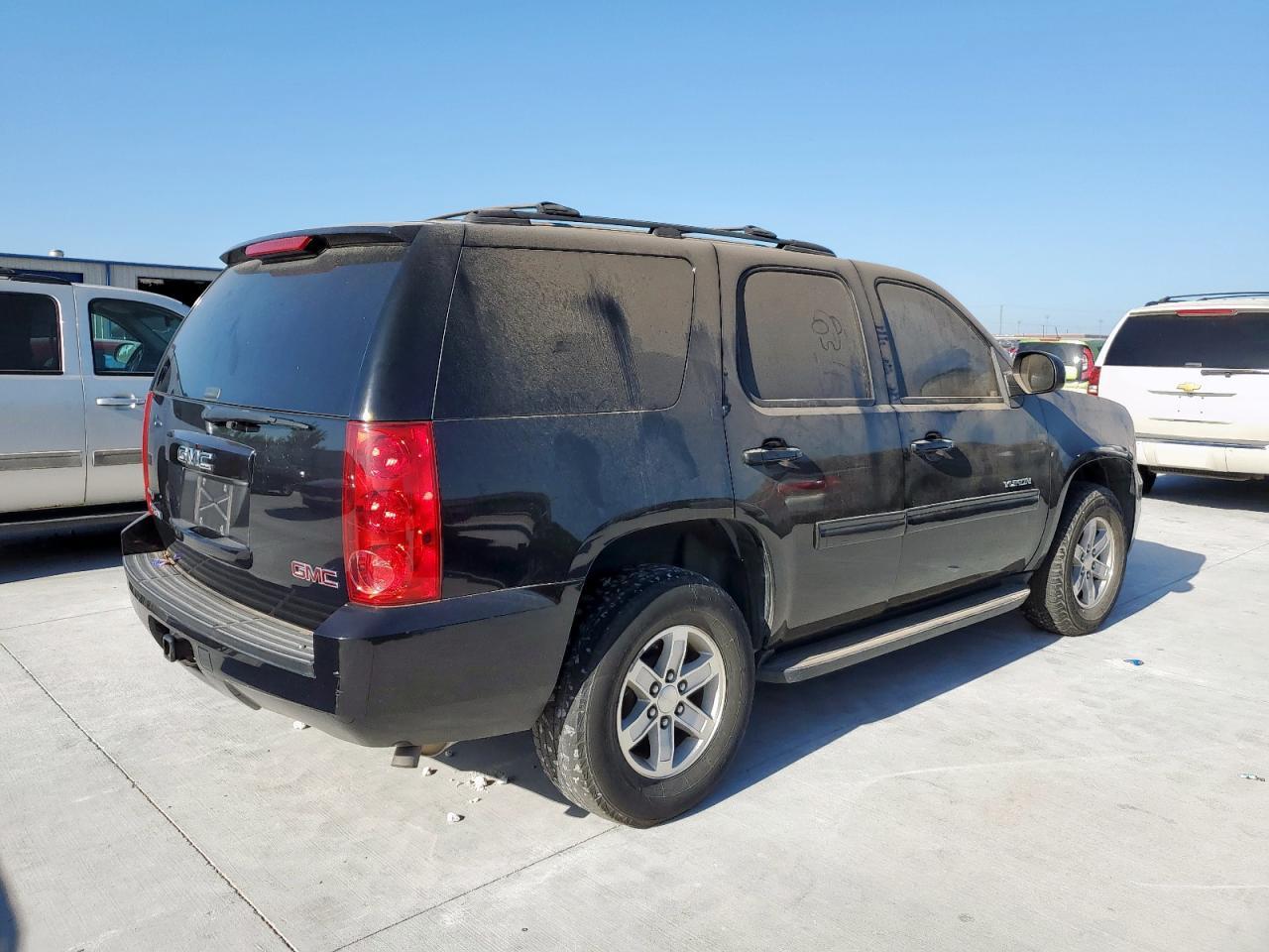 2012 GMC Yukon Sle - Фото 3