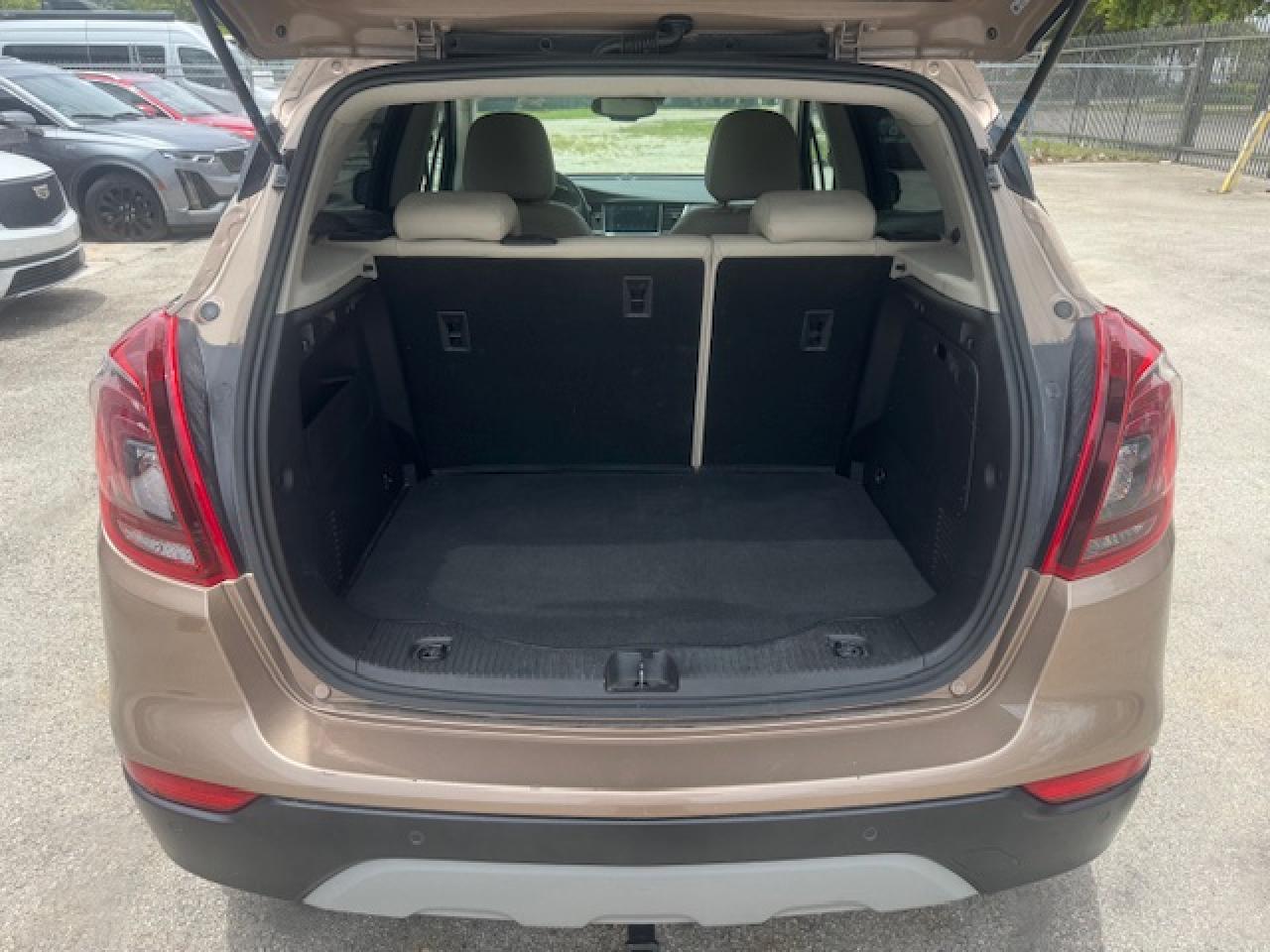 2019 Buick Encore Essence - Image 6