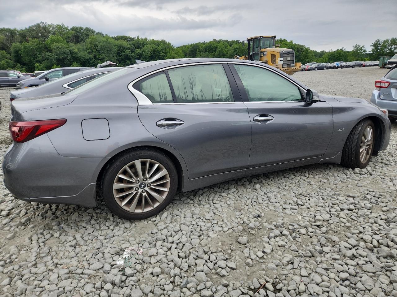 2018 Infiniti Q50 Luxe - Image 3