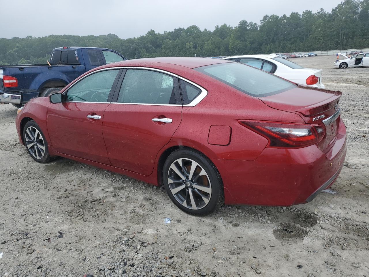 2017 Nissan Altima 2.5 - Image 2