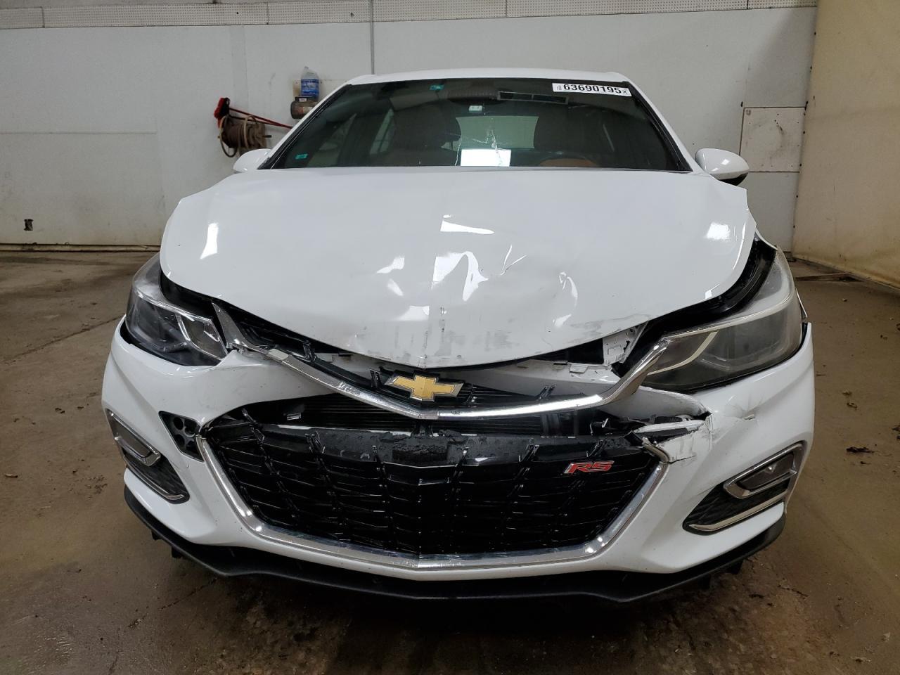 2017 Chevrolet Cruze Premier - Фото 5