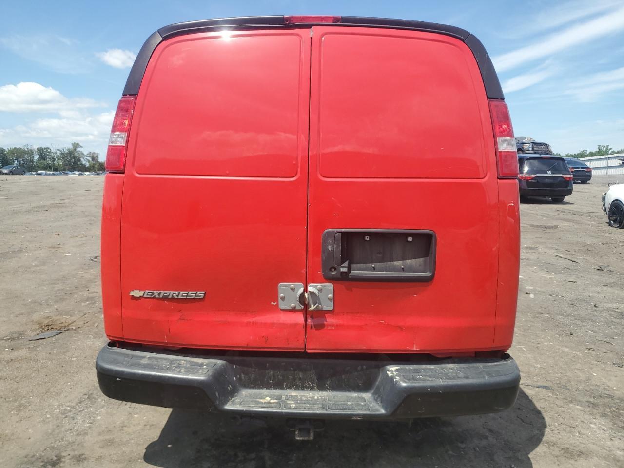 2022 Chevrolet Express G3500 - Фото 6