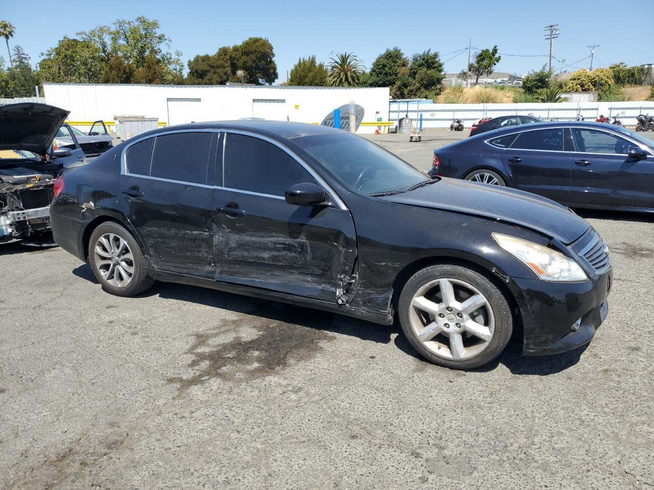 2011 Infiniti G25 Base - Фото 4
