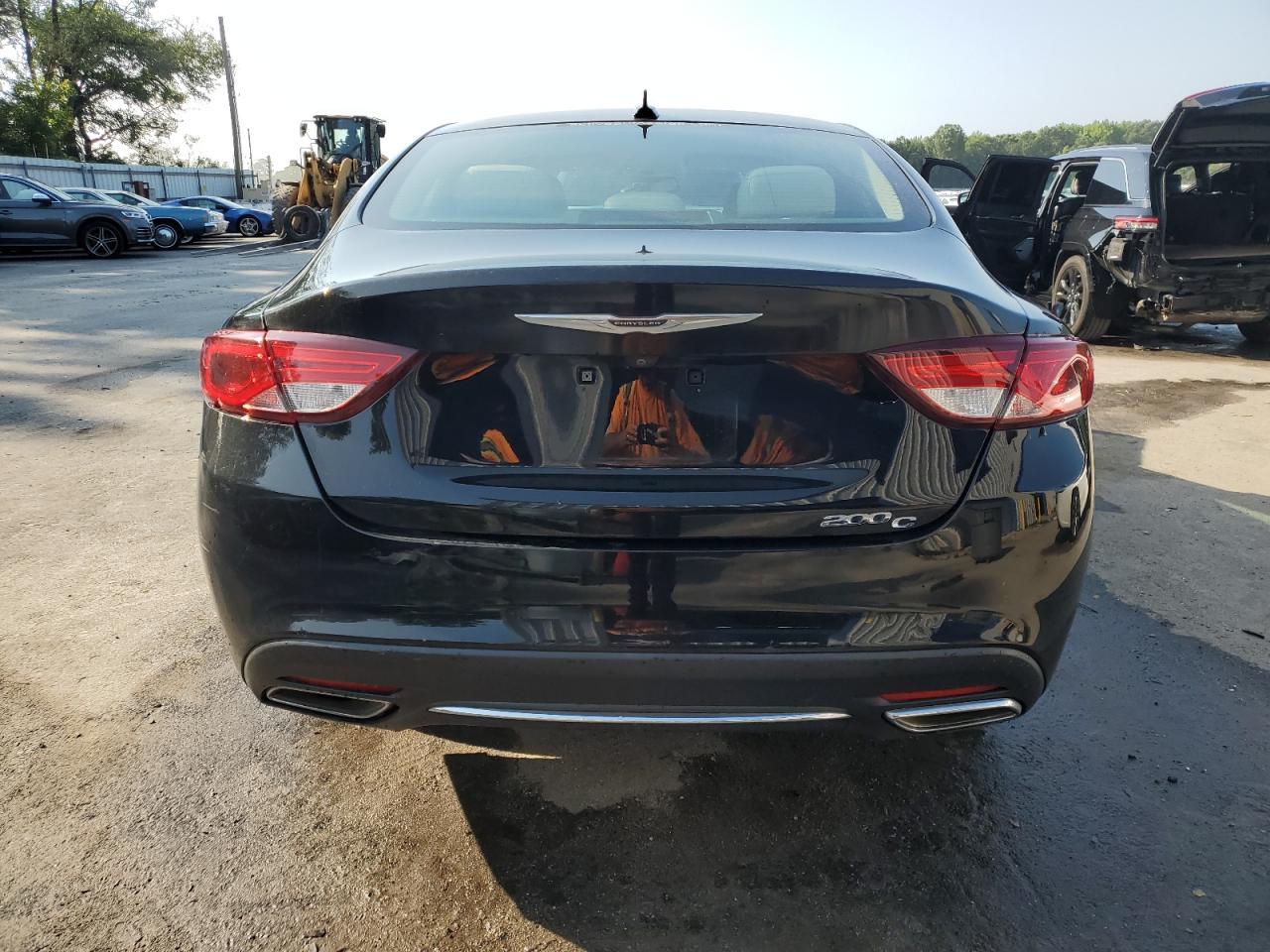 2015 Chrysler 200 C - Image 6