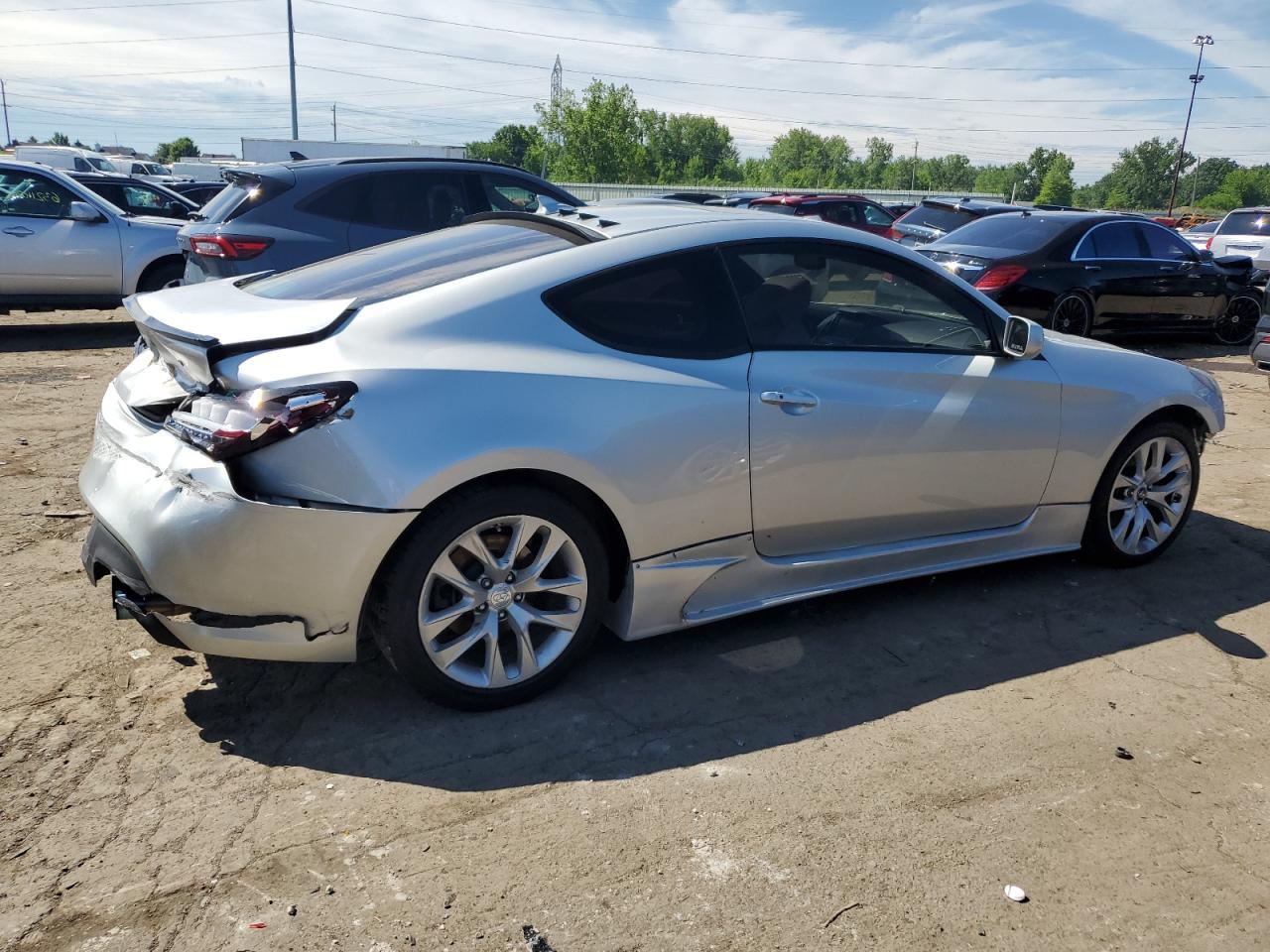 2013 Hyundai Genesis Coupe 2.0T - Фото 3