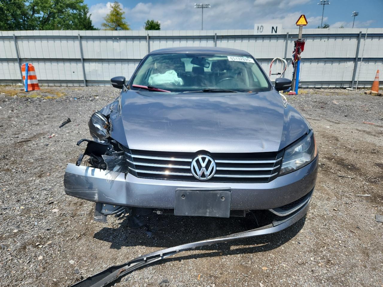 2015 Volkswagen Passat S - Фото 5