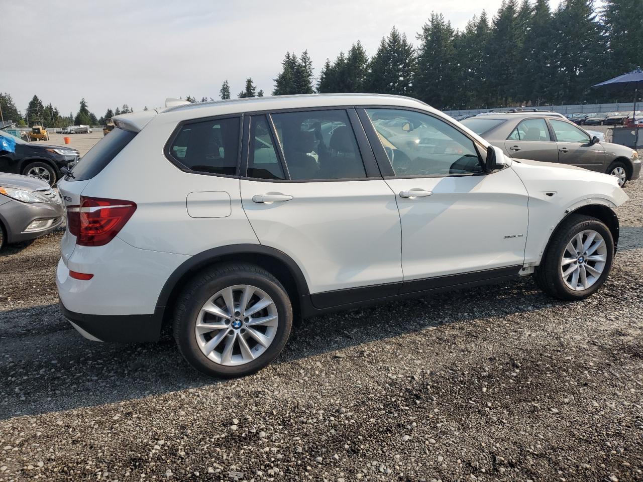 2016 BMW X3 xDrive28I - Фото 3