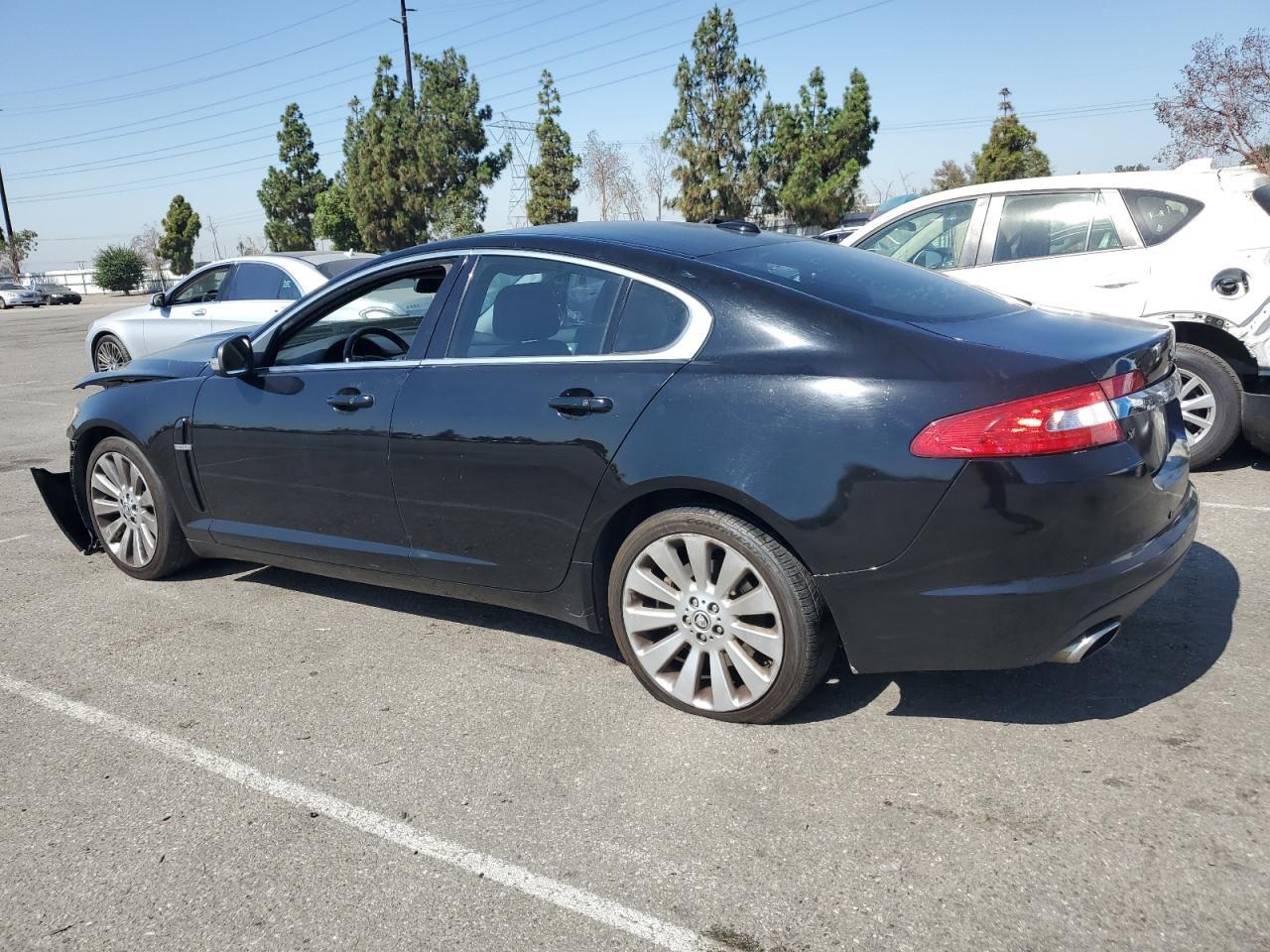 2009 Jaguar Xf Premium Luxury - Image 2