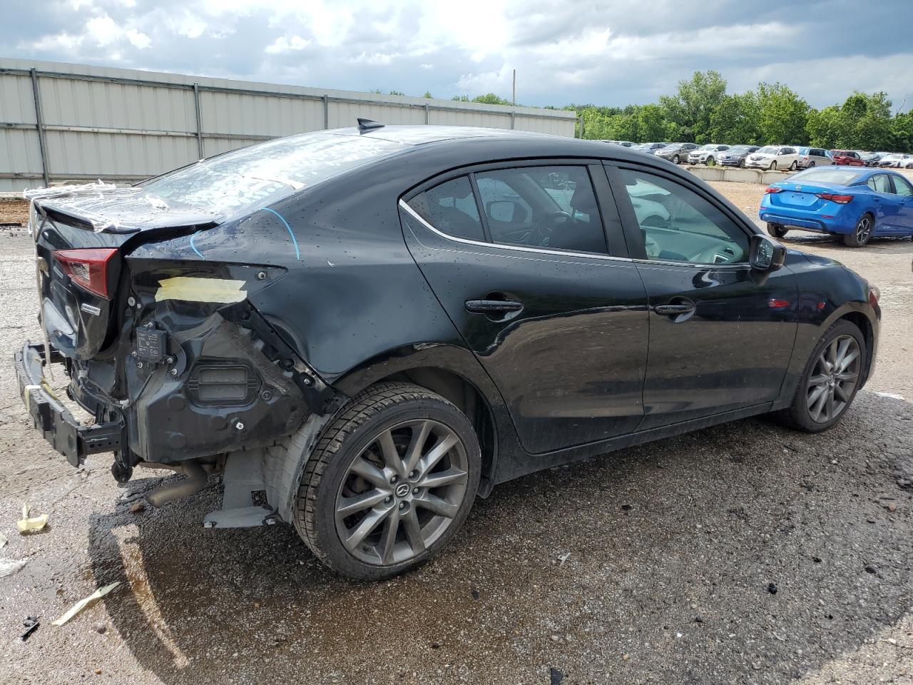 2018 Mazda 3 Touring - Фото 3