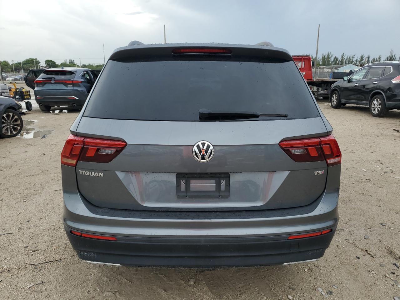 2018 Volkswagen Tiguan - Фото 6