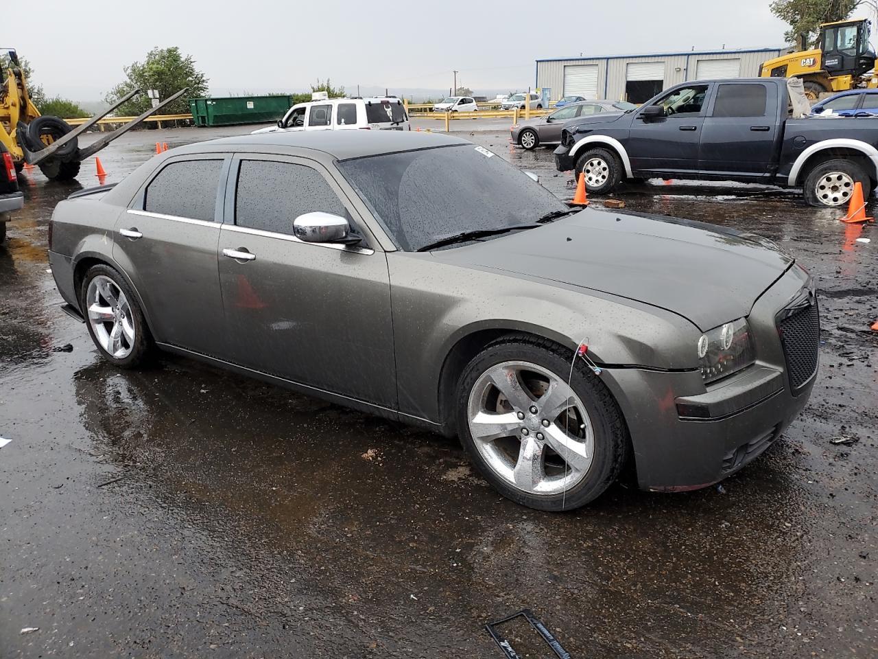 2010 Chrysler 300 Touring - Image 4