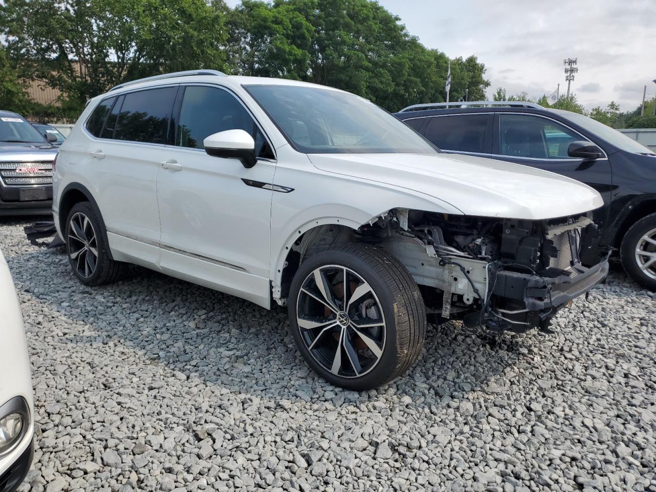 2024 Volkswagen Tiguan Sel R-Line Black - Image 4