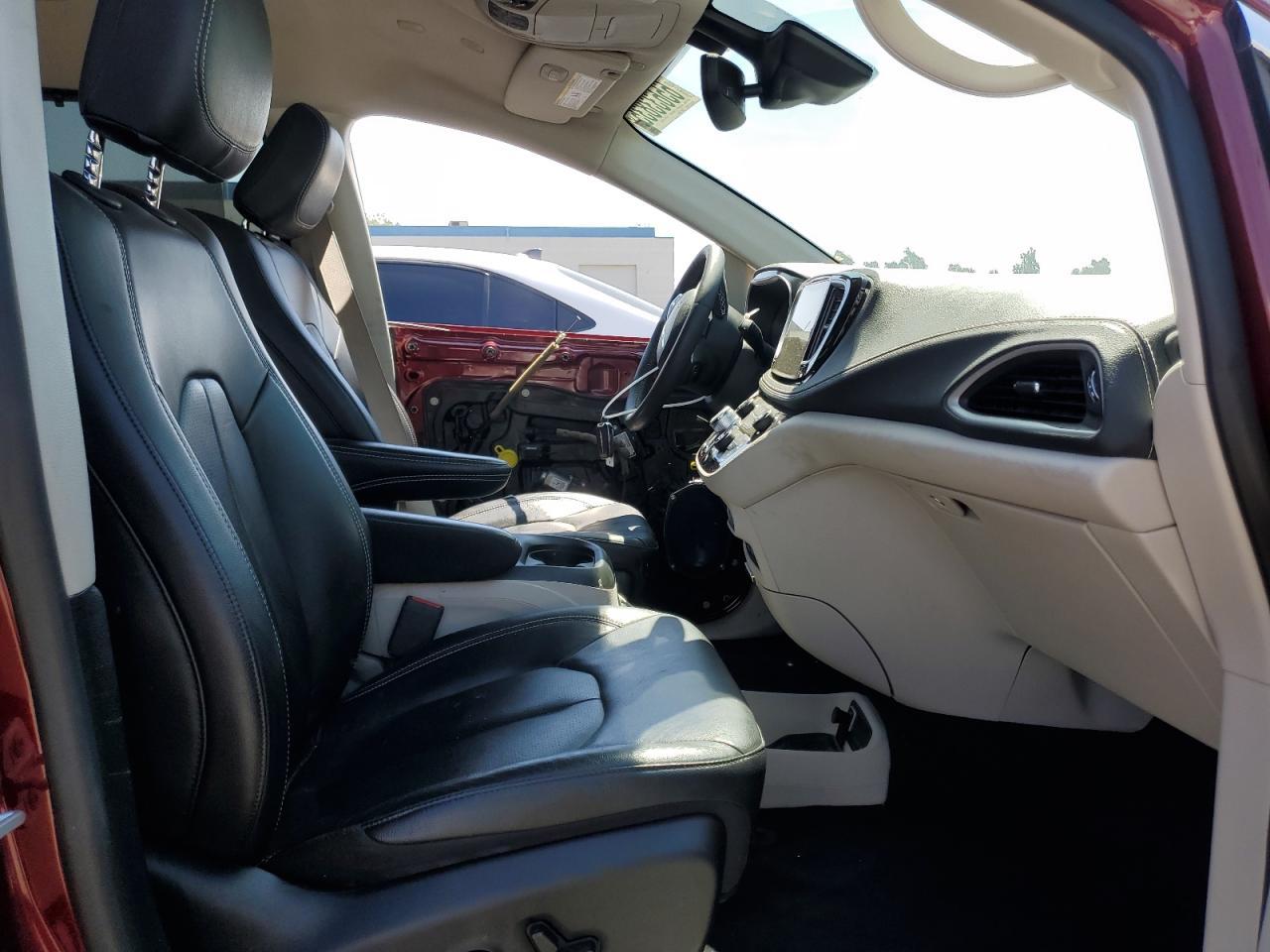 2022 Chrysler Pacifica Touring L - Фото 7