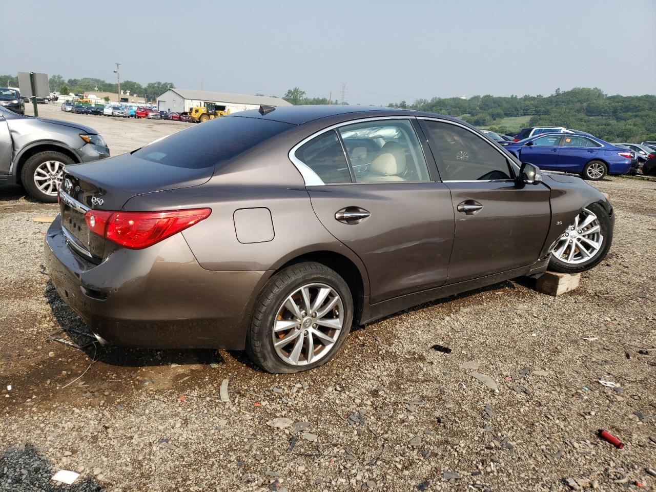 2017 Infiniti Q50 Premium - Фото 3