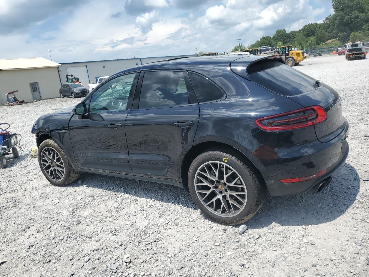 2017 Porsche Macan S - Image 2