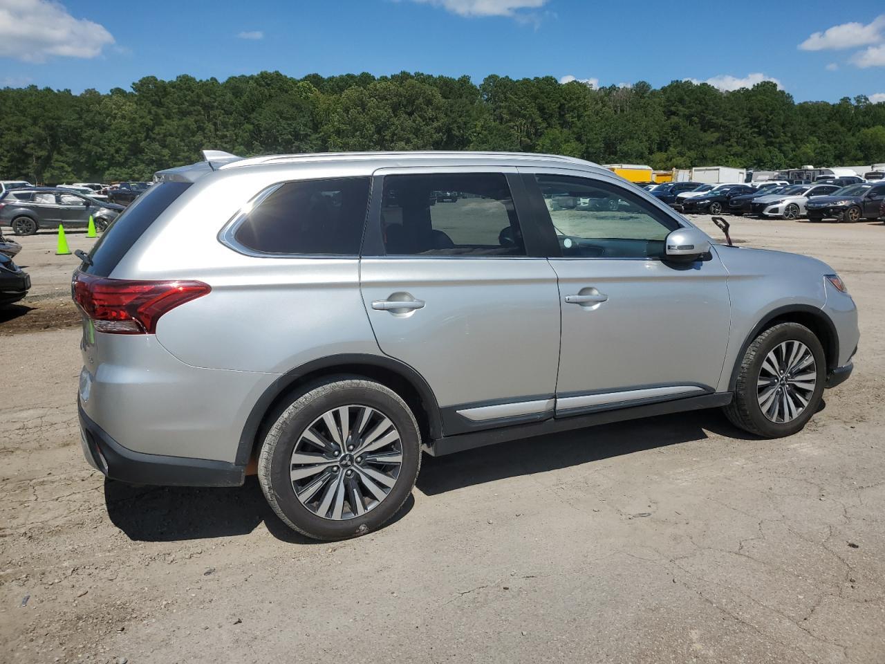 2020 Mitsubishi Outlander Se - Image 3