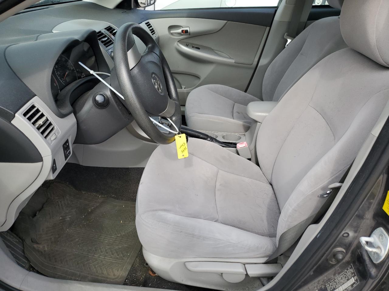 2011 Toyota Corolla Base - Фото 7