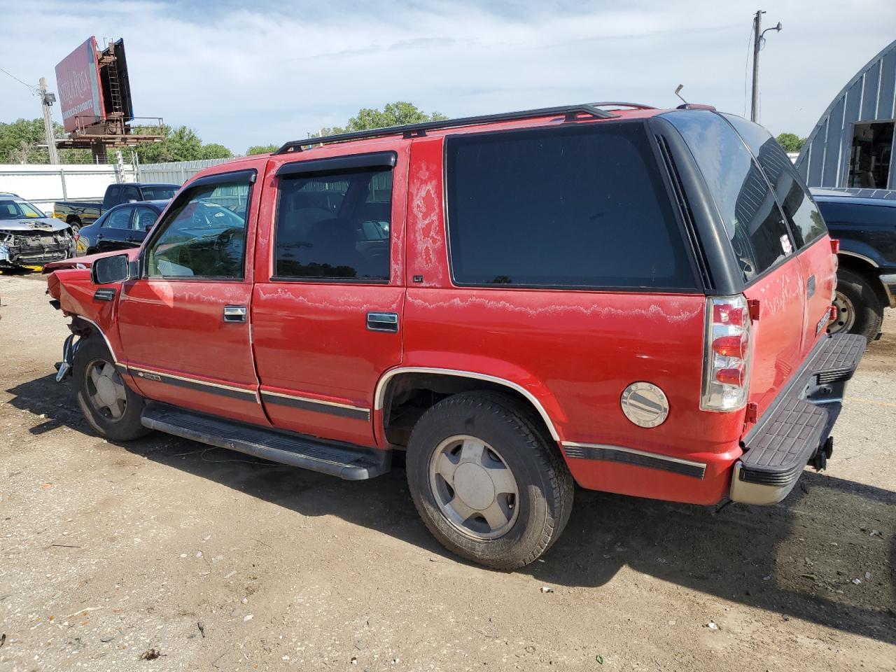 1997 Chevrolet Tahoe K1500 - Фото 2